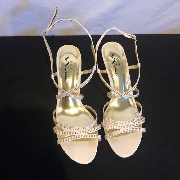 Shoes - Picture 2 of 6